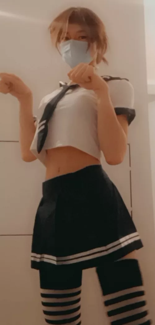 My new outfit arrived :D by Wooperpooper420