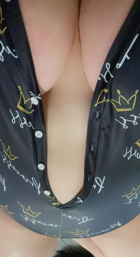 My new princess pajamas 🥰 by L4dy_Demeter