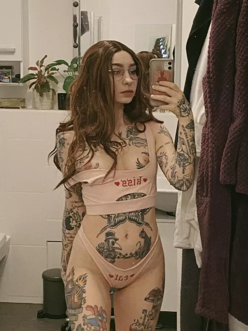 my nips are cute by enamor_me137