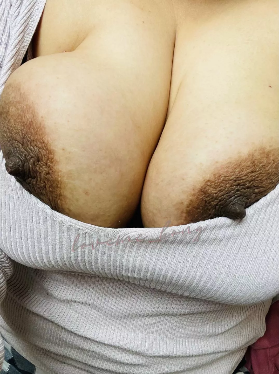 My nips love playing peek-a-boob too 🥲 [f] posted by loveme_bong