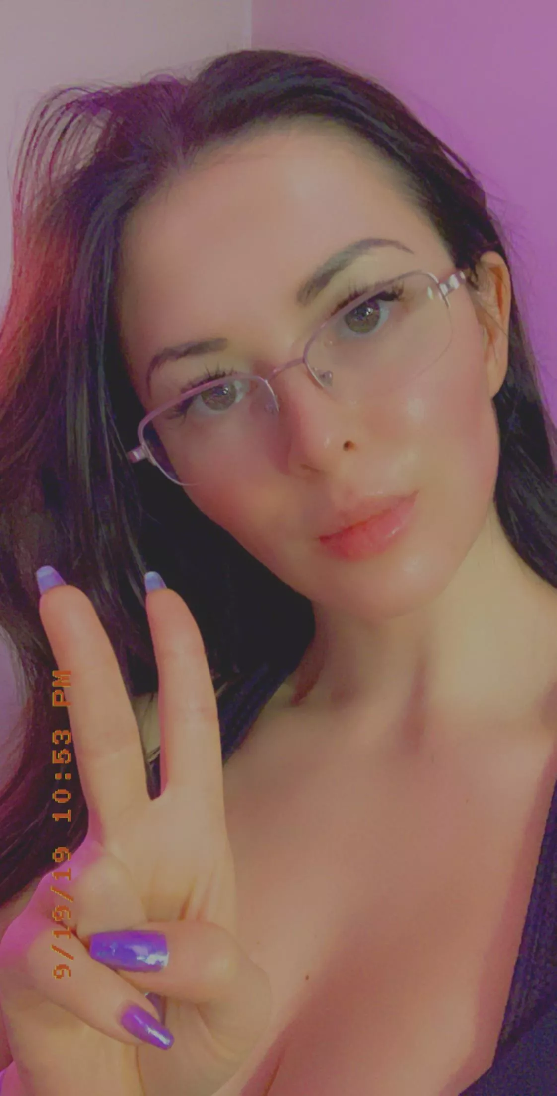 My old premium Snapchat account got shut down. Here's how to get added to the new one! posted by larkinlovexxx