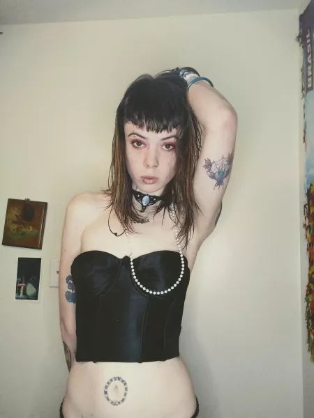 My perfect body is reserved for the Alphas to enjoy: a tiny-cocked, drooling loser like you is only good for Clean Up Duty and Worship ðŸ˜ˆðŸ”¥Lucky for you, I offer Drains, JOI, Humiliation, CBT, Hypnosis, SPH, Sissy play, Pegging and so much more... ðŸ by iambabalon