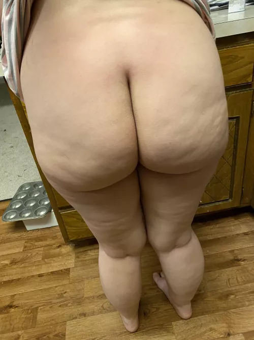 my phat white booty by PennythePAWG