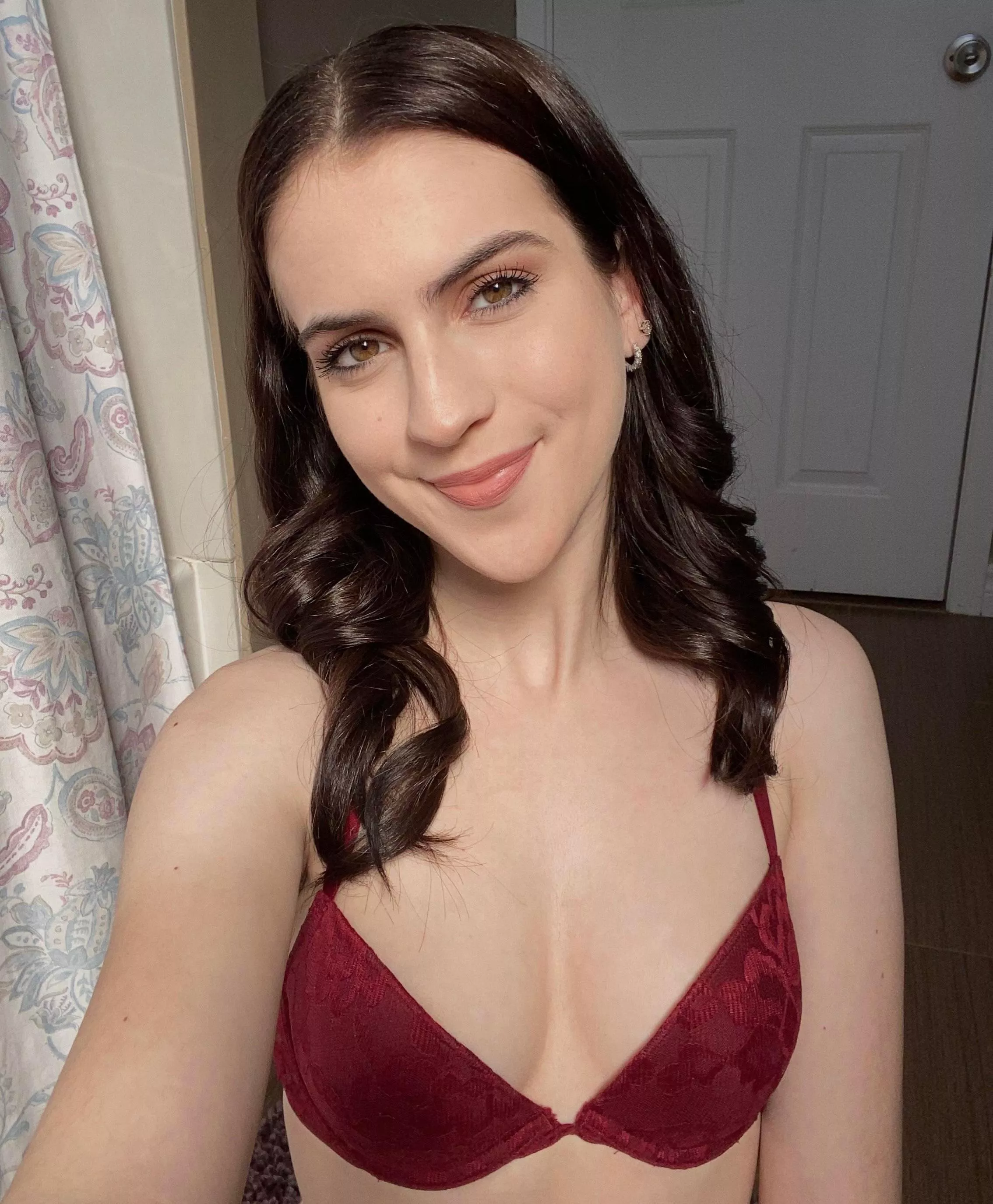 My professor found my Reddit.. hi Mr. Miller 🥰 posted by glamzmel