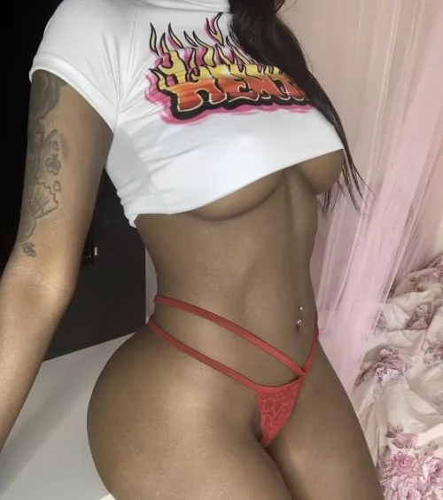 My pussy wants to play peek a boo🙈 by Miadarlinggxo