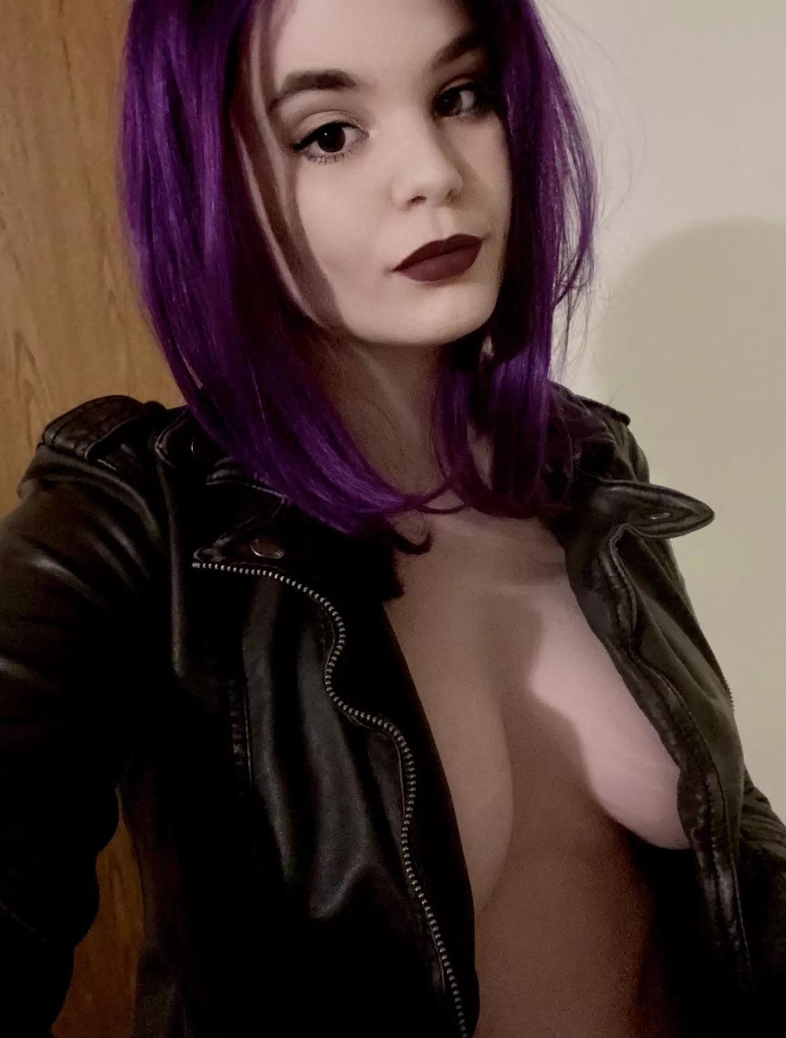 My Raven Cosplay WIP. It will be hitting my socials soon 💜🖤💜🖤 (CalamityKitty aka me) posted by calamitykitty___