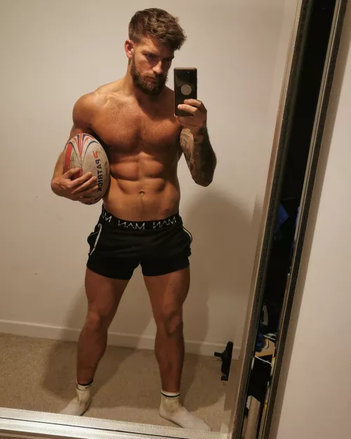 My ribs are killing after rugby. Can someone give me a nice rub down? by Lewis_likes_fitness