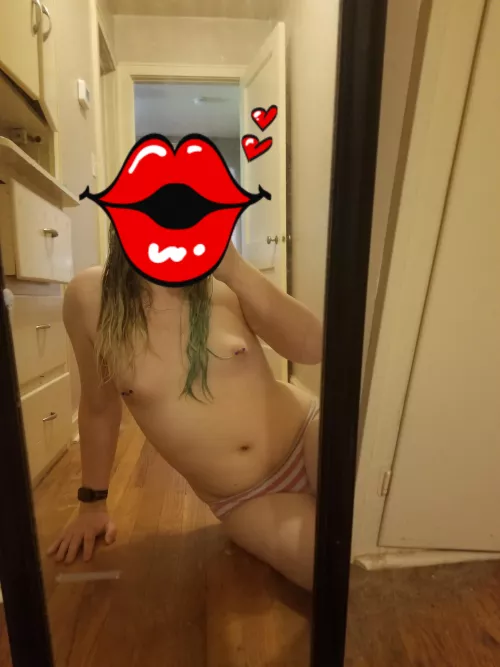 My roommates moved out, so I can air dry now by ScreamingIntoTheVoyd