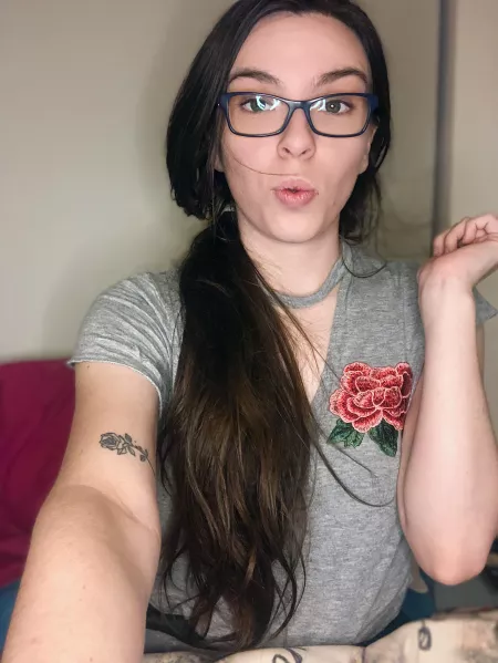 My selfie game has improved or whatever 😘 by WillowsinAugust