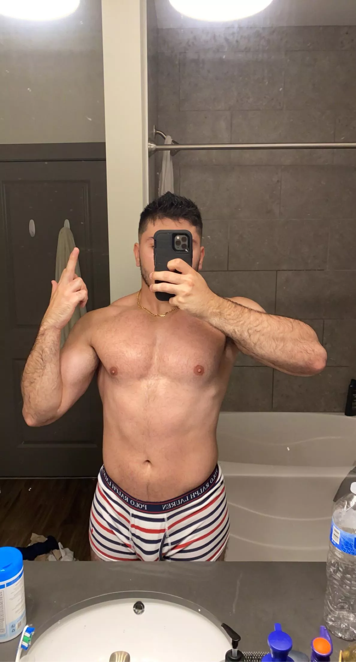 My signature pose. Always making all the boys go crazy. posted by ShroomsNSnow