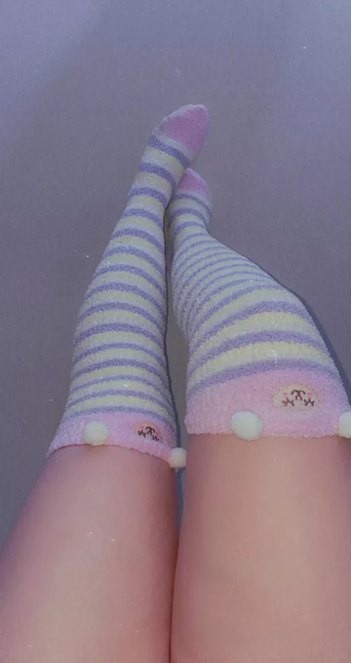 my socks of the day 🤍🎀 by bunnigloss