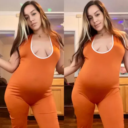 My sole purpose in this world is to be bred😈. by shellyplays