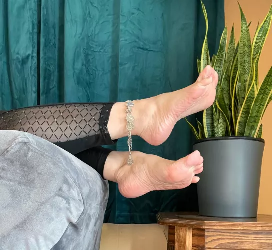 My soles are reaching for you 😘 by LilMissNaaya