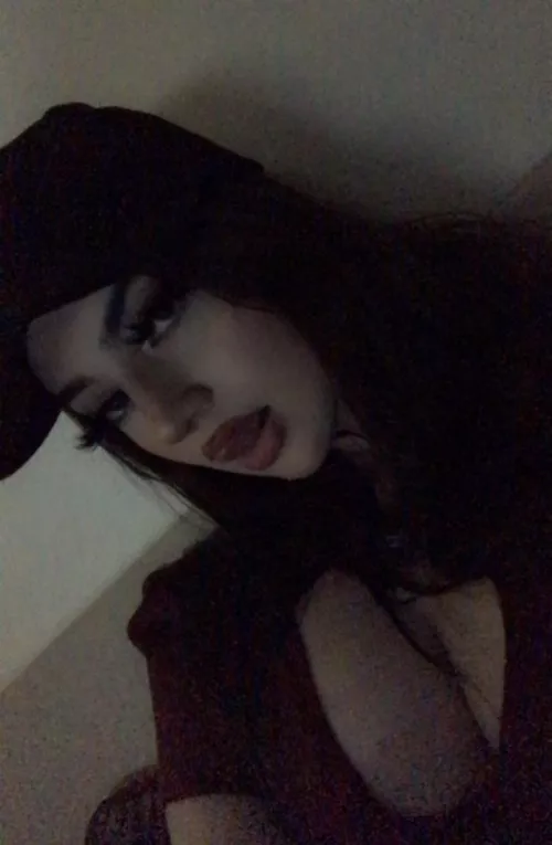 My Syrian Arab Girl. Jerk to my girlfriends nude videos and pictures . Got many things of her and her lil siss . kik : jamezmzxo3 We can also jerk on discord to her as I feed you her videos . by mzxo3