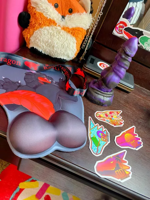 My thick ass duke mouse pad tho 👌🏻😂 by ohdelphoxi