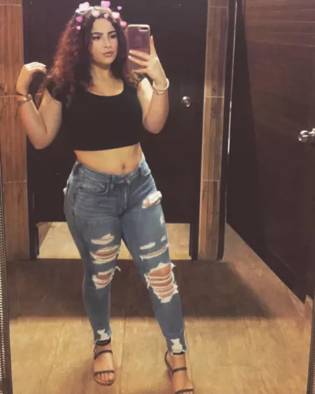 My thick girlfriend in some jeans 🥵🥵 by aguywholooksatpost