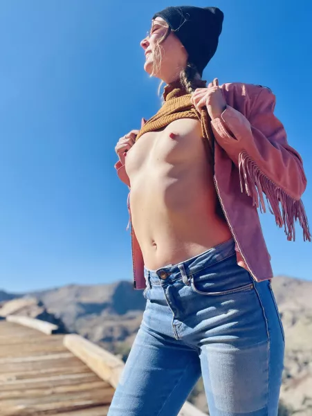 My tits ready for an adventure. Are you? by Stella_bb