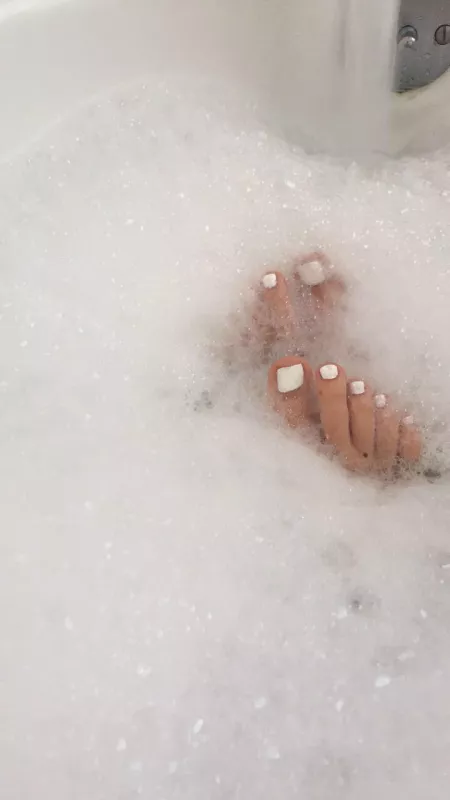 My toes are as wet as I am😛 DM welcome! by footsiebaby