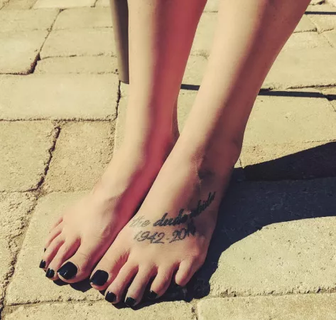 My toes look really long here 😍😍 by SoullessSoles