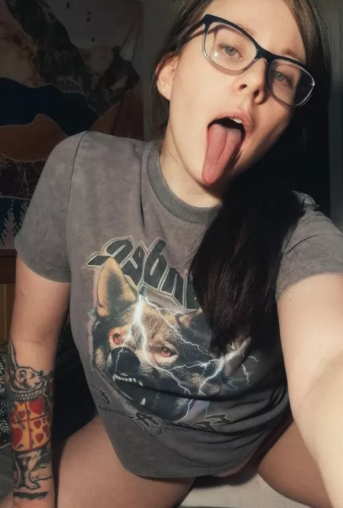 My tongue is pretty long 😉 by AliceCottonSox