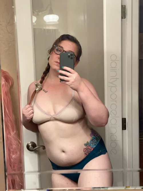 My underwear never seem to match by daintyporcelaindoe