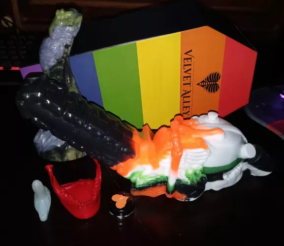 my Velvet Alley Revvvrerend is here!!!! by Bloodwolf18