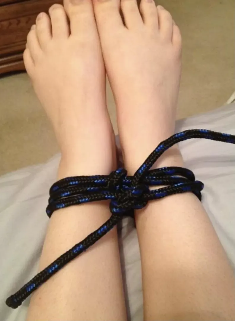 My very first attempt at rope a few years ago. Nothing fancy, but I think it turned out ok 😊 posted by WinterPaige