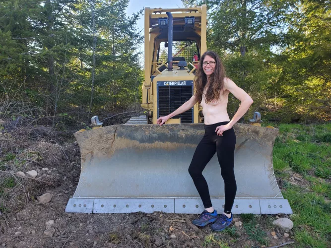 My wi[f]e enjoying a relaxed dress code at work. by hapijack