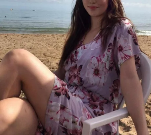 My wife's legs by cubuma