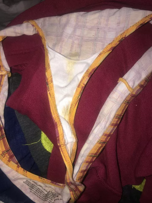 my wife's panties, would you like to smell them?🤤🤤🤤 by cchggg