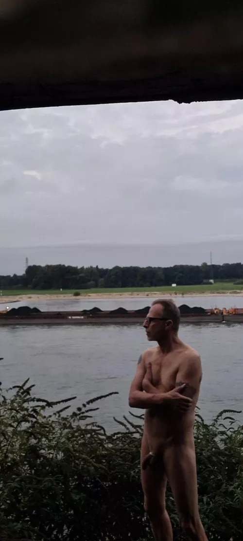 nackt direkt am Rhein by ullibult