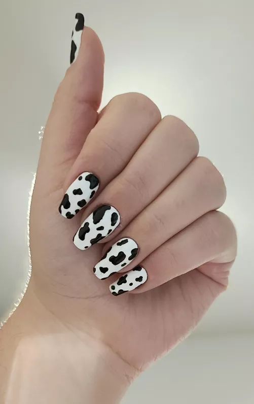 Nail milk? 🤭 by MoonPhasedYueliang