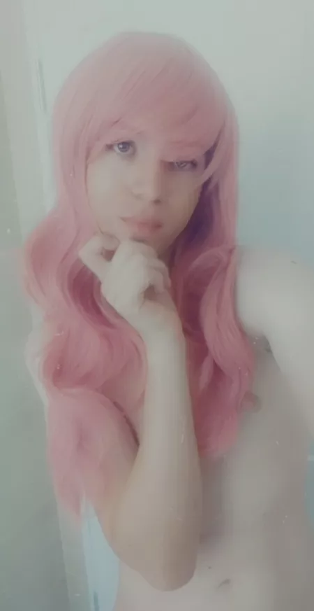 Naked and pretty i guess by SylvineYay