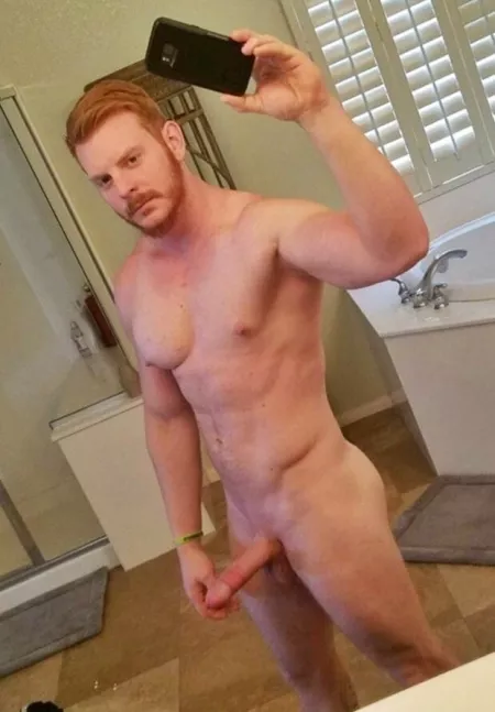 Naked Ginger Hunk by menareamazing