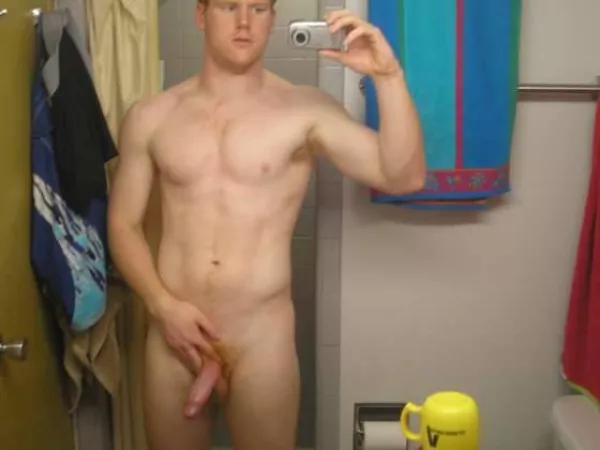 Naked Ginger Snap (X-Post /r/hotmanflesh) by menareamazing