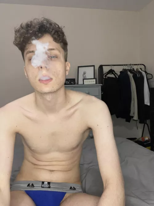 Name you’re least favourite strain below! ⤵️ 🤣 by 420_stonerr_bonerr