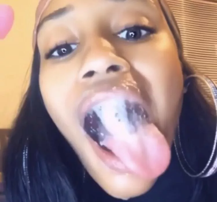 Nasty slimey spit girls dm me💰 posted by Dry_Telephone_169
