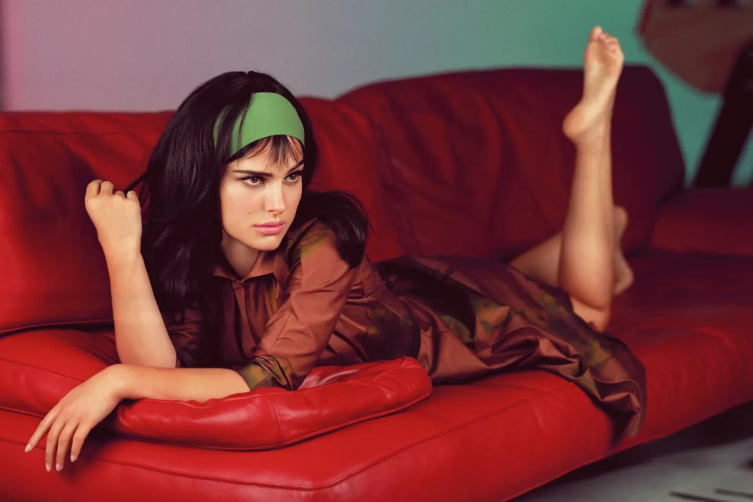 Natalie Portman lying down posted by cor0094