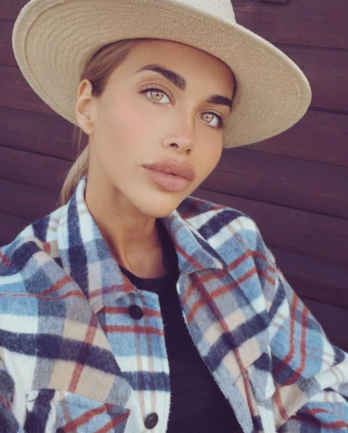 Nataly posted by Money666666