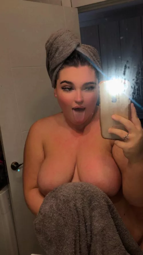 Natural DD by elliesxx