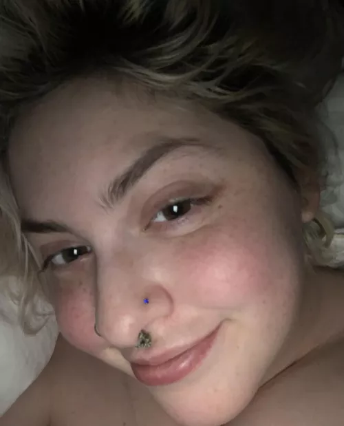 Natural face and freckles could use some cum by seemyauraisorange