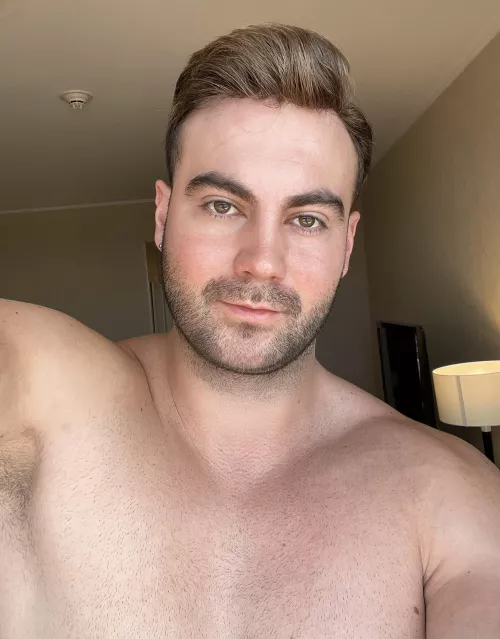 Natural lighting is the best lighting by swaysnwayss