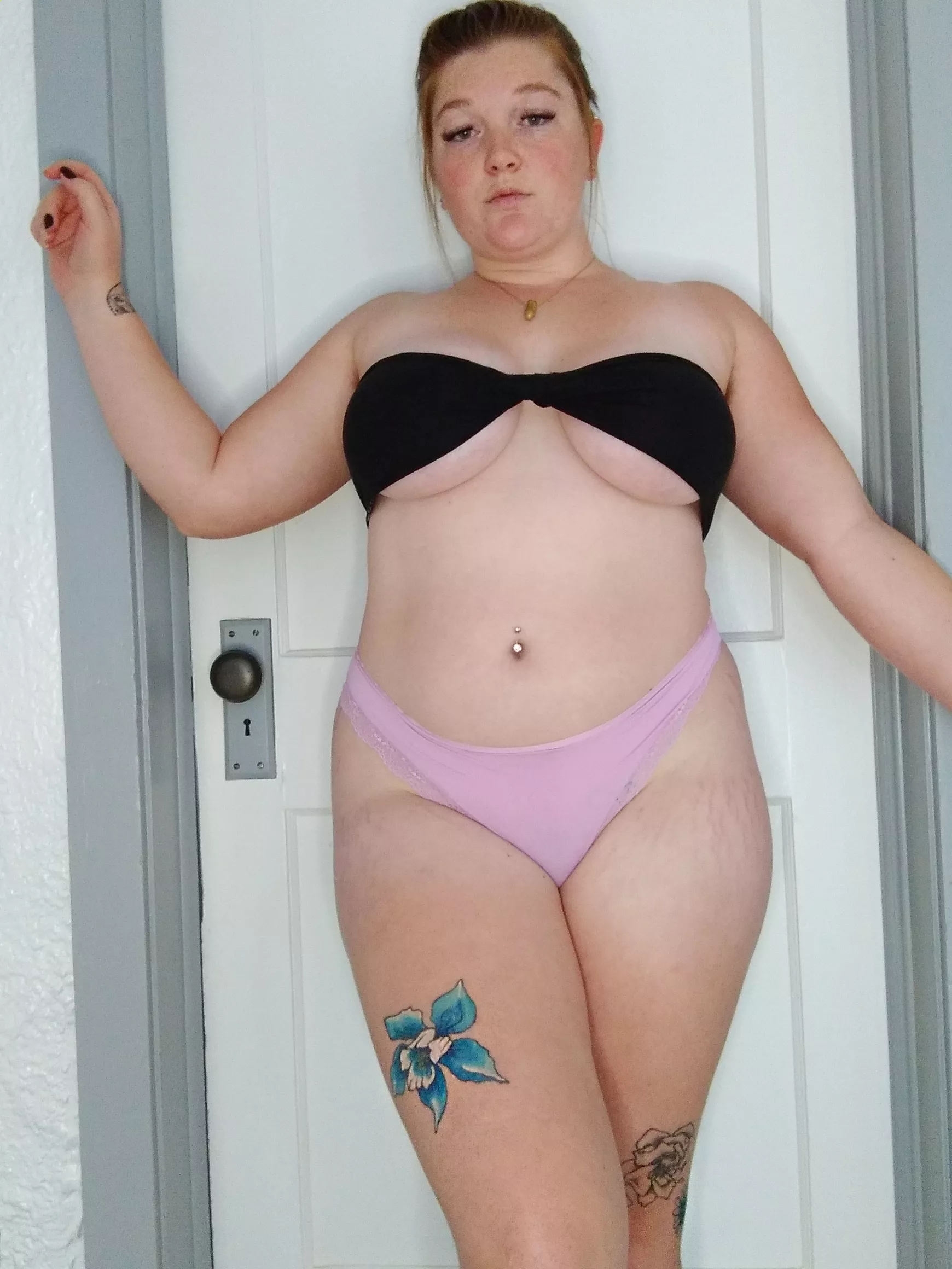 Naturally curvy posted by pussiesncream