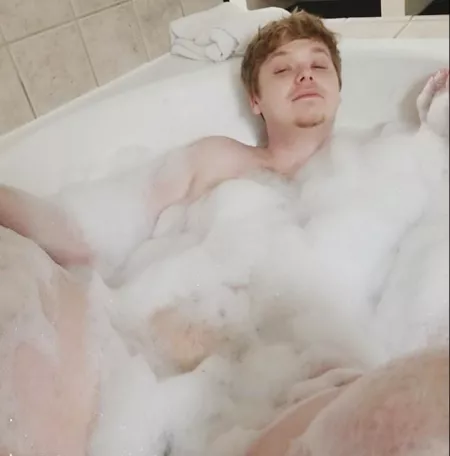 Naughty bath anyone? 😈😉 by AnderSexy4