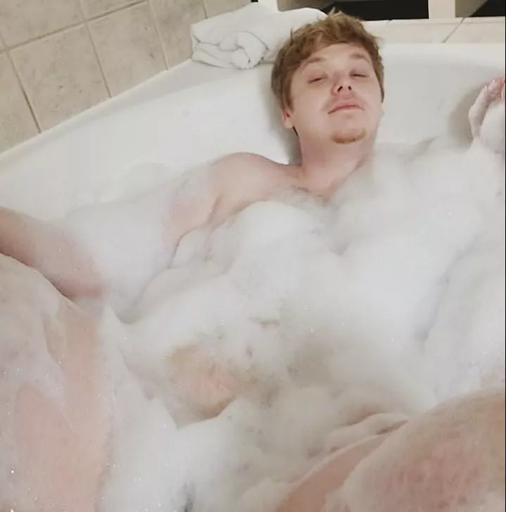 Naughty bath anyone? 😈😉 posted by AnderSexy4