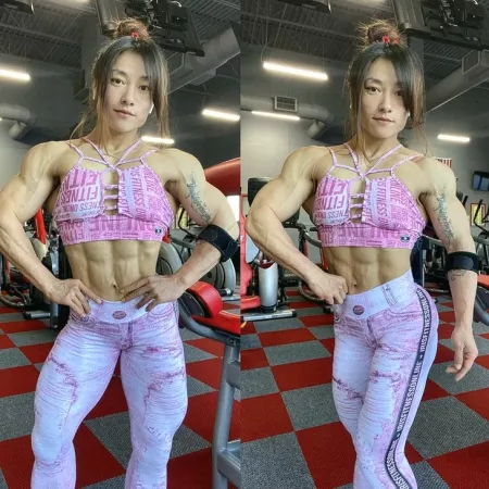 Naughty girl doing crazy things online :) You can check this on my snapchat yeahwhich by analthrowaways