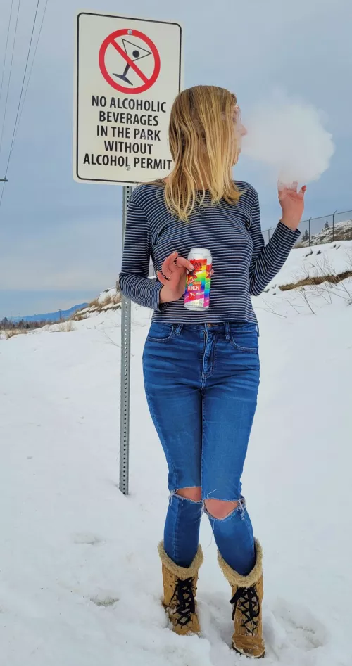 Naughty girl's bad habit ;) by LilahRose99