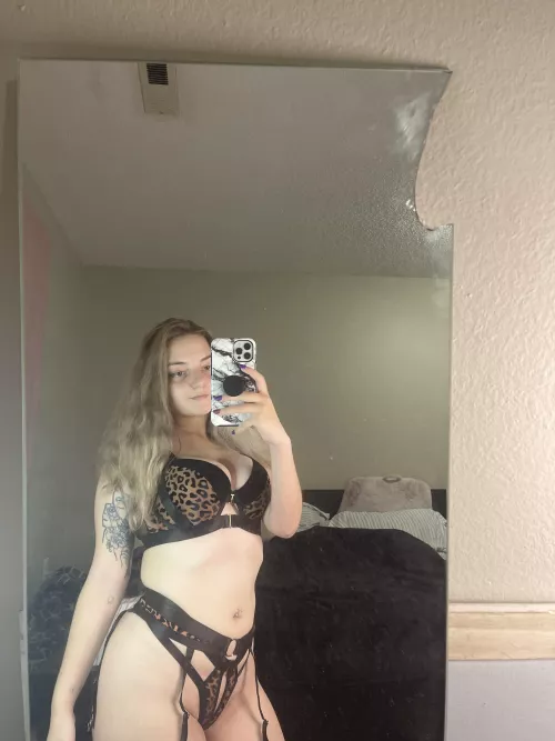 Naughty little freak babe by spencermacprem