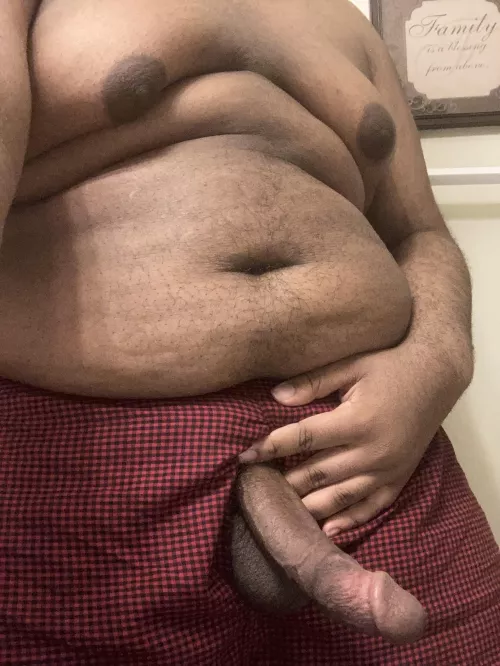 Need a cam bud to stroke with on discord or skype dm if interested by gayshii17