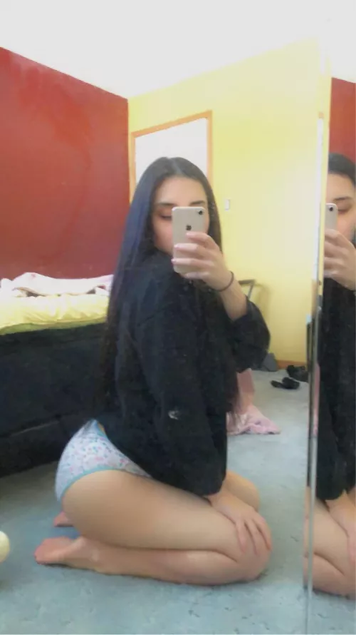 Need a good licking 🥧🤤(f) by Fair-Set9347